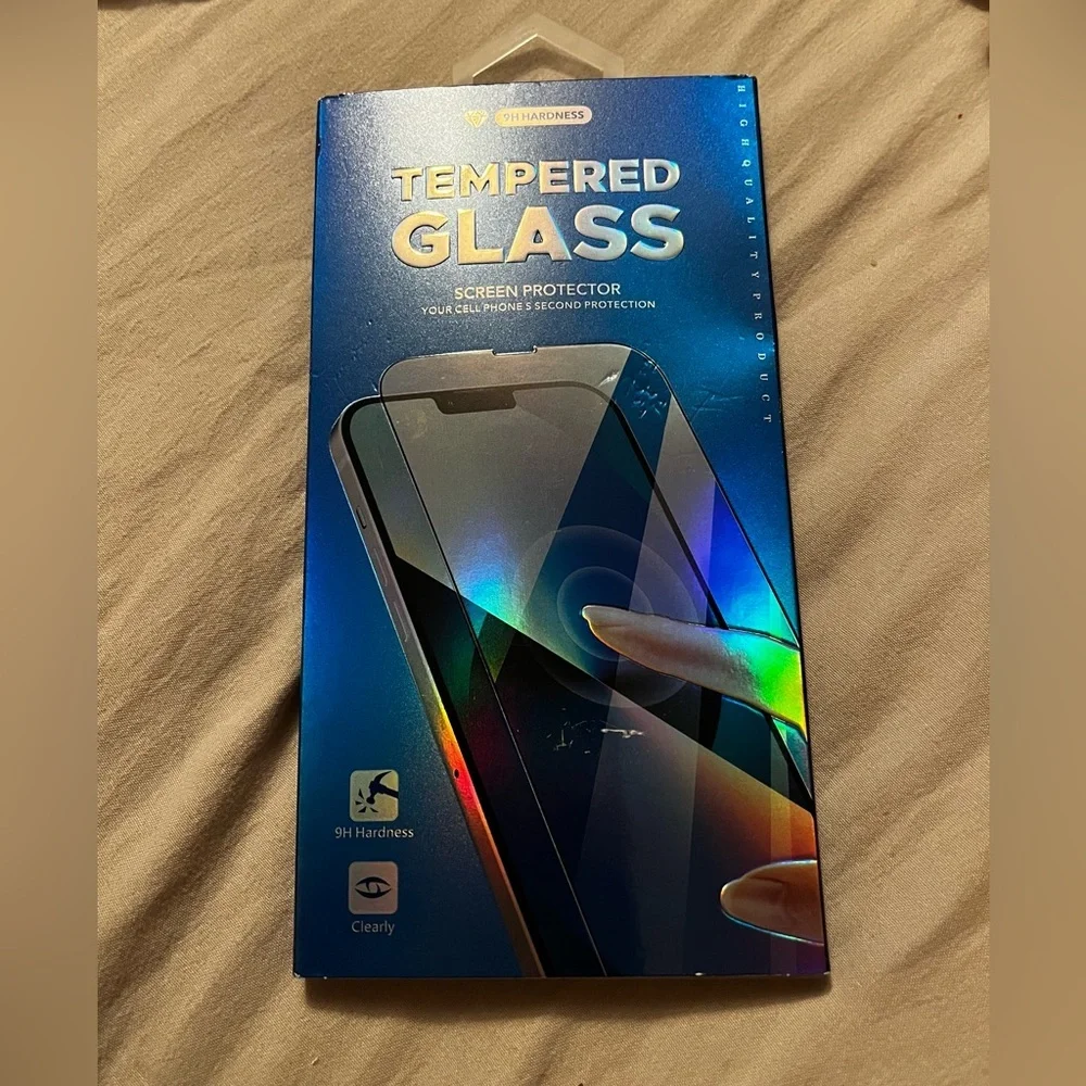 Tempered Glass Screen Protector - 9H Hardness NWT iPhone 15 pro